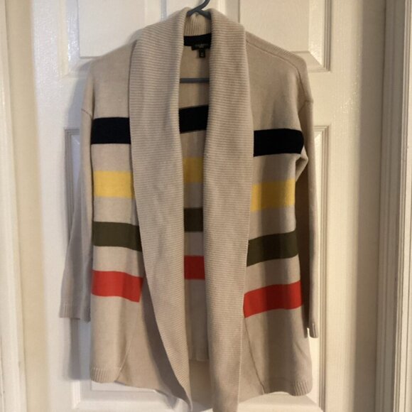 Talbots small petite nylon lambs wool sweater great condition and color scheme - Picture 1 of 7